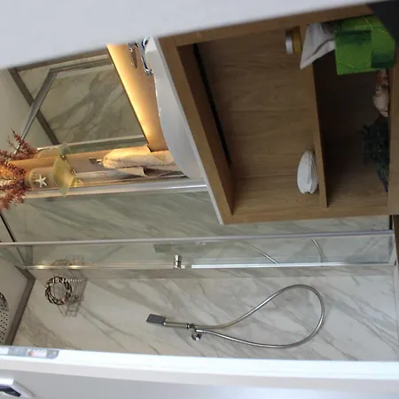 The Seaborn - Two Bedroom Floating House Apartman *