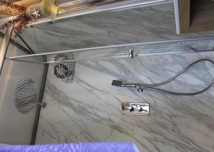 The Seaborn - Two Bedroom Floating House * Portorož