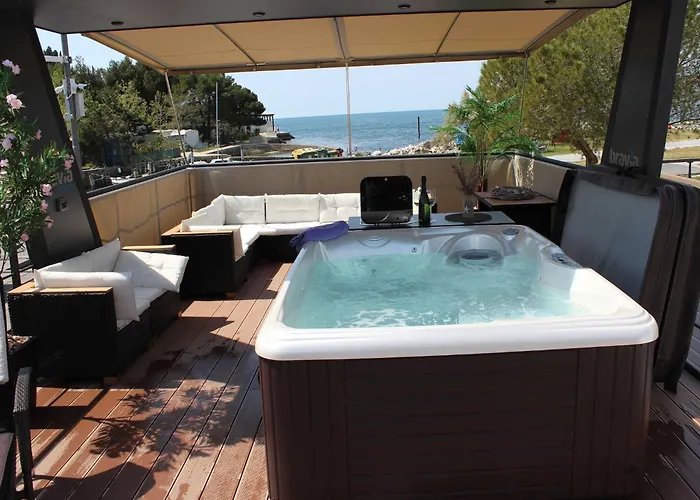 The Seaborn - Two Bedroom Floating House * Portorož